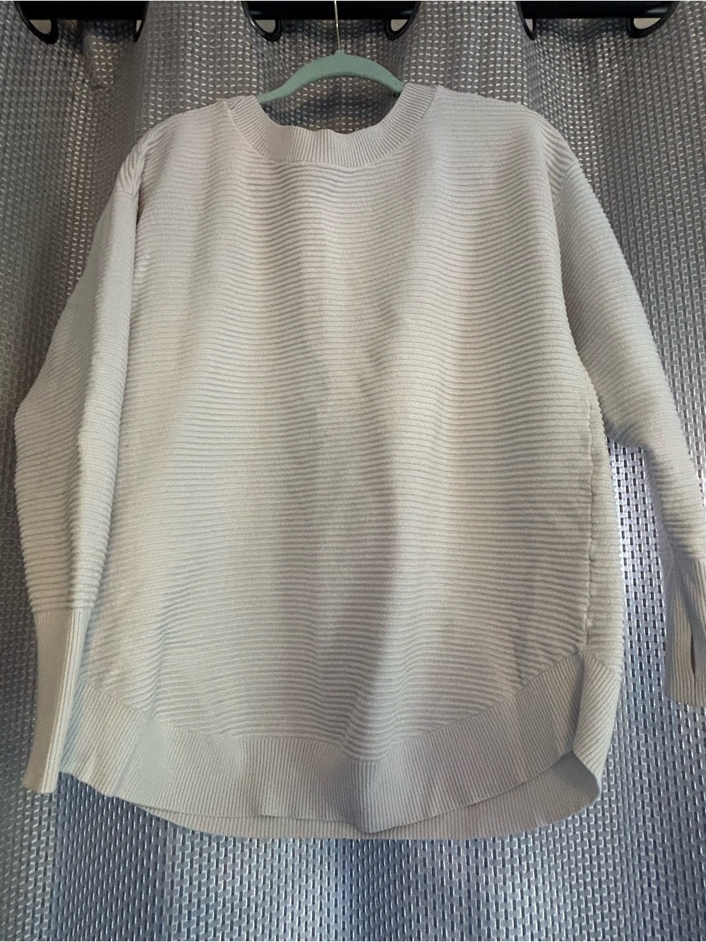 OFFLINE by Aerie White Ribbed Knit Sweater with Thumbholes - Medium
